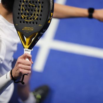 Le padel, ce nouveau terrain de jeu du networking business !